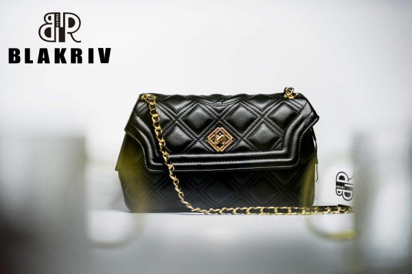 Blakriv Sophie Quilted Convertible Crossbody Flap Bag - Image 3