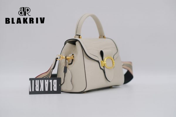 Blakriv Emmna Croc-Embossed Crossbody Flap Bag - Image 3